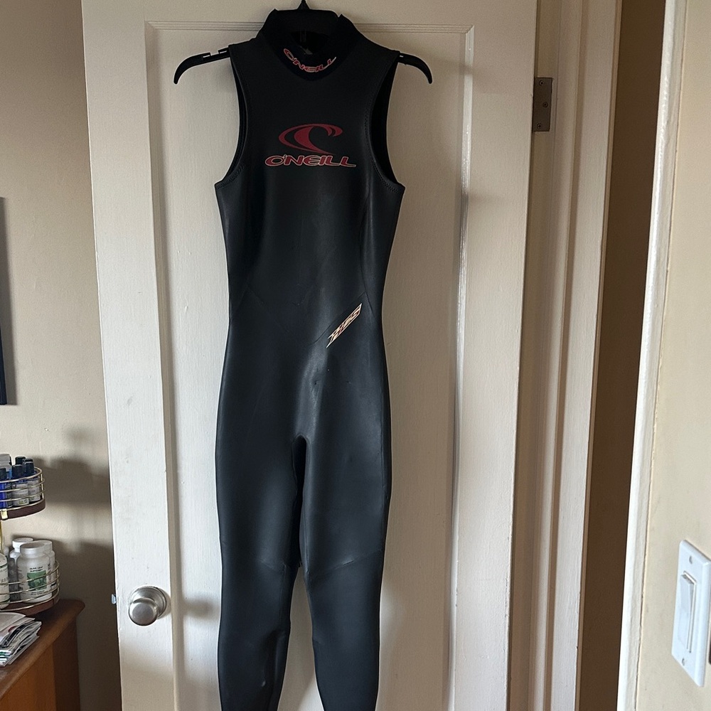 O'Neill women’s Black and Red Swim Wetsuit sleeveless